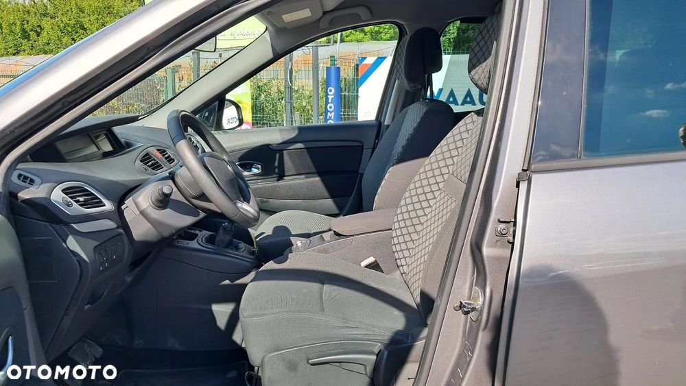 Renault Scenic 1.6 16V Dynamique - 14