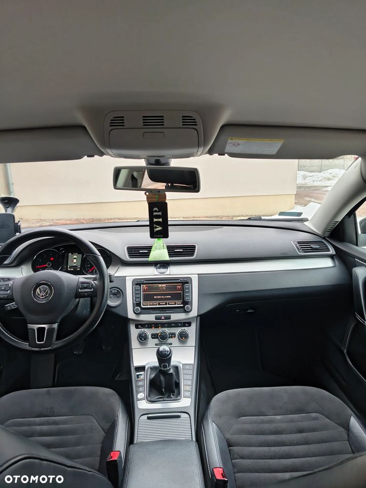 Volkswagen Passat 2.0 TSI Highline - 30