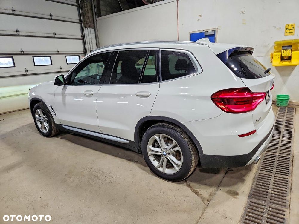 BMW X3 xDrive30i GPF Advantage - 2