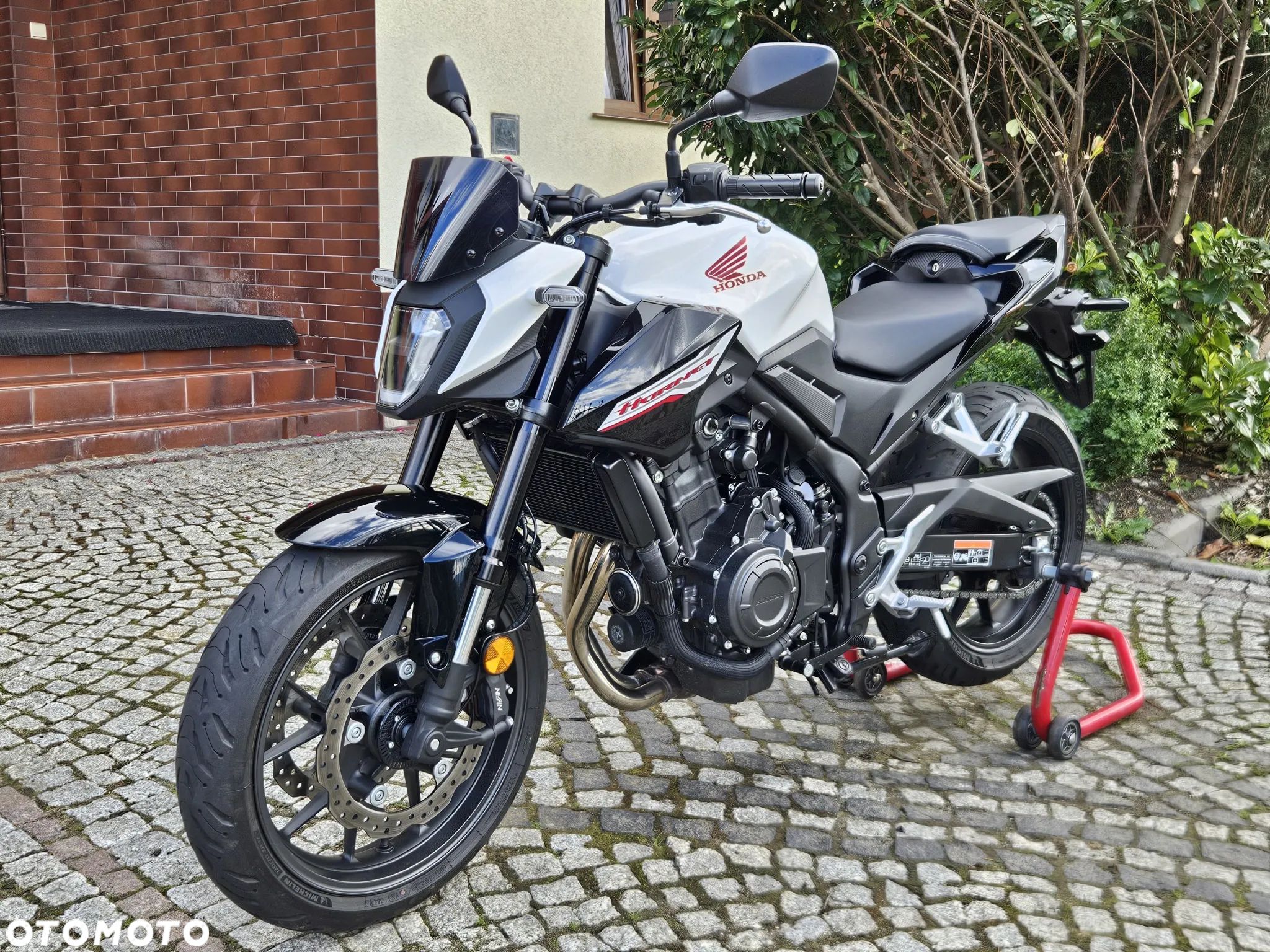 Honda CB - 1