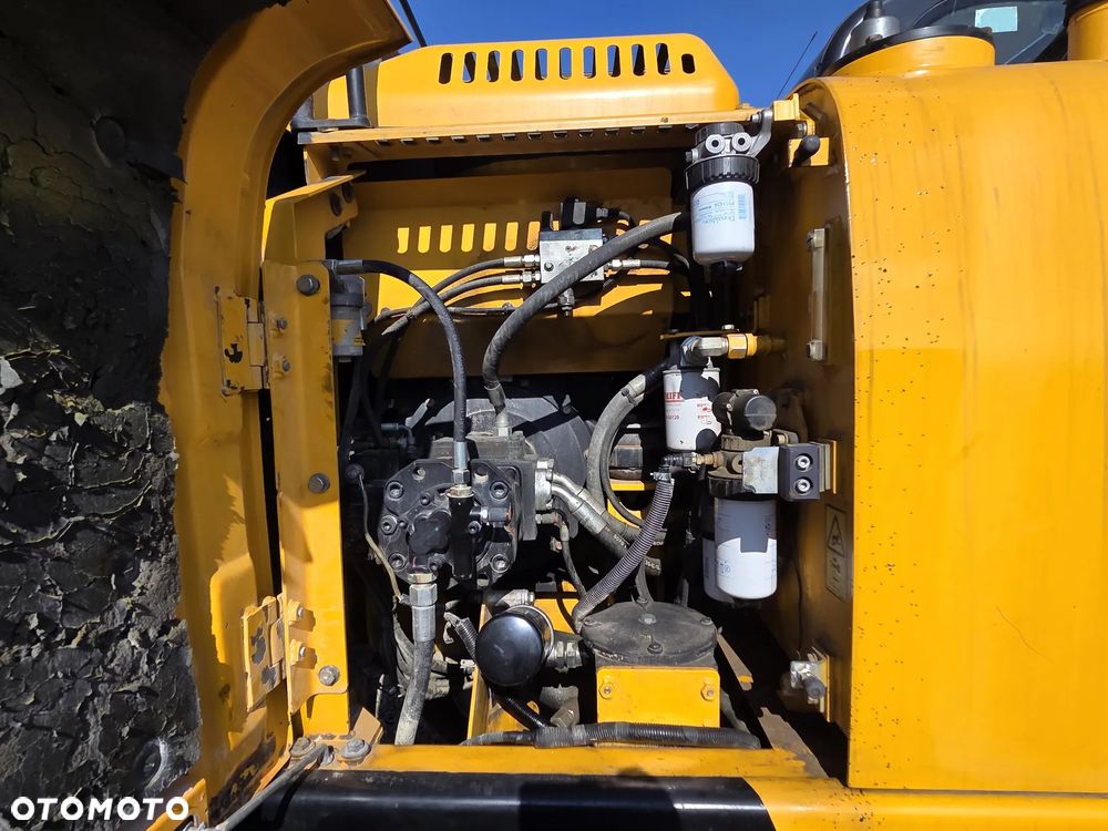 JCB JS130LC / SPROWADZONA / 3 ŁYŻKI / 7140 MTH - 19