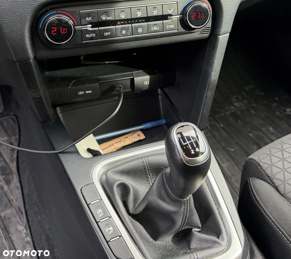Kia Ceed 1.0 T-GDI L Business Line - 11
