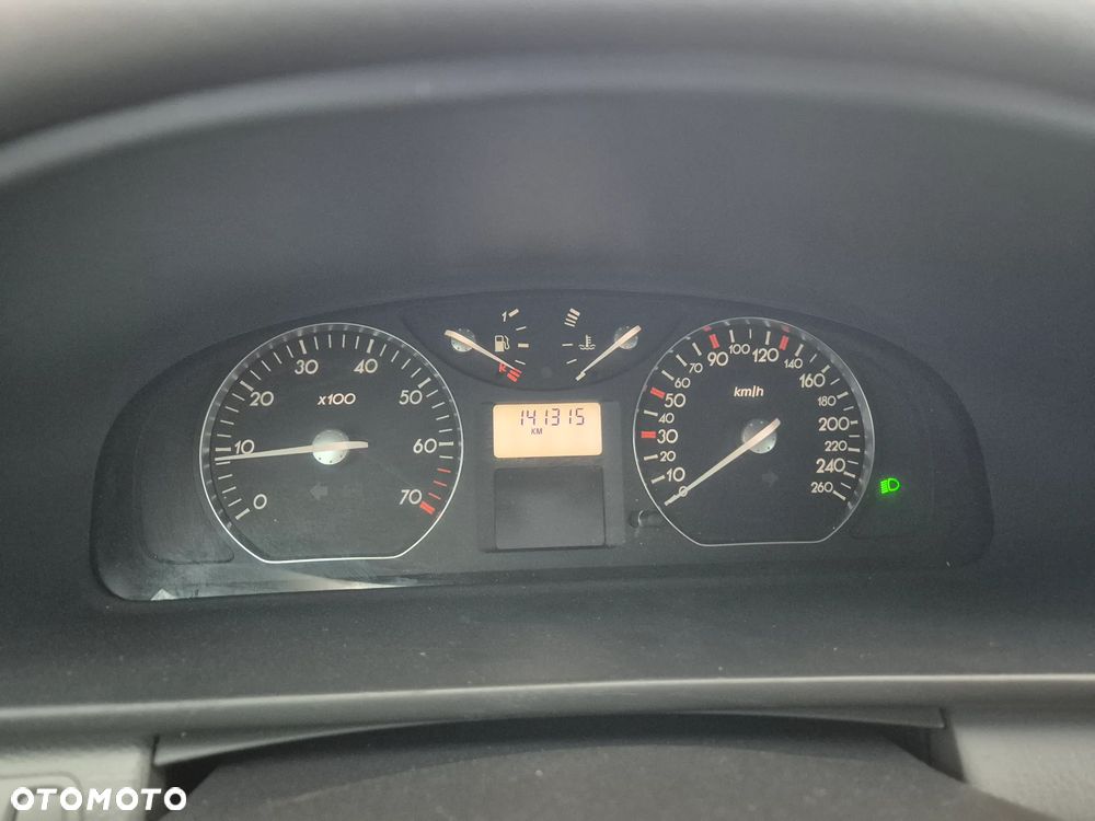 Renault Laguna - 8