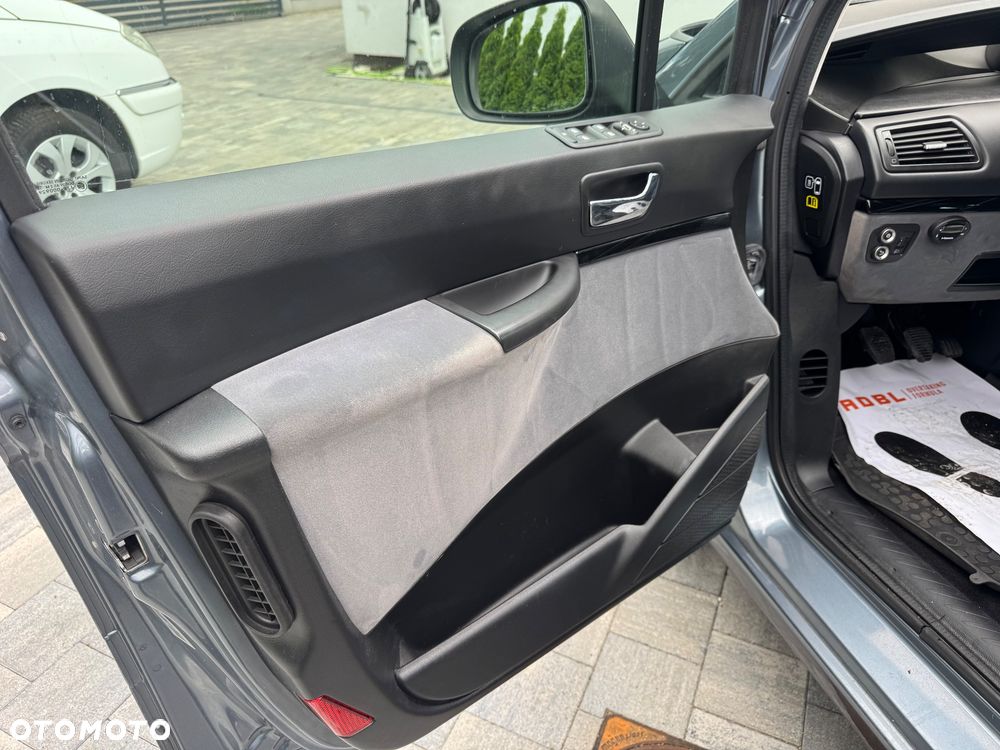 Citroën C8 2.0 HDi Style - 9