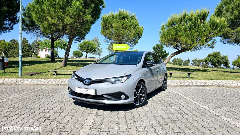 Toyota Auris 1.8 HSD Comfort +P.Techno+P.Sport - 1