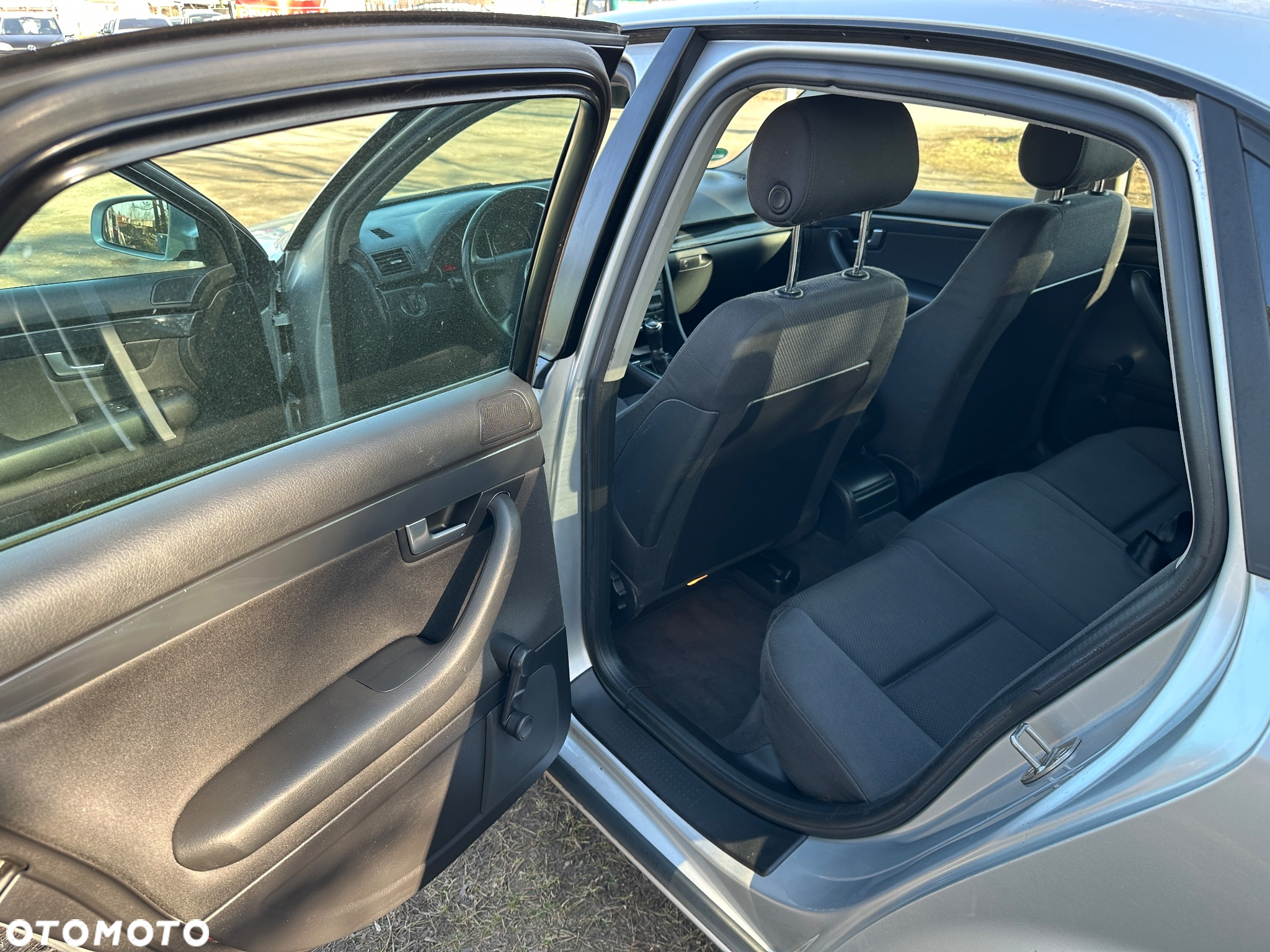 Audi A4 2.0 - 24