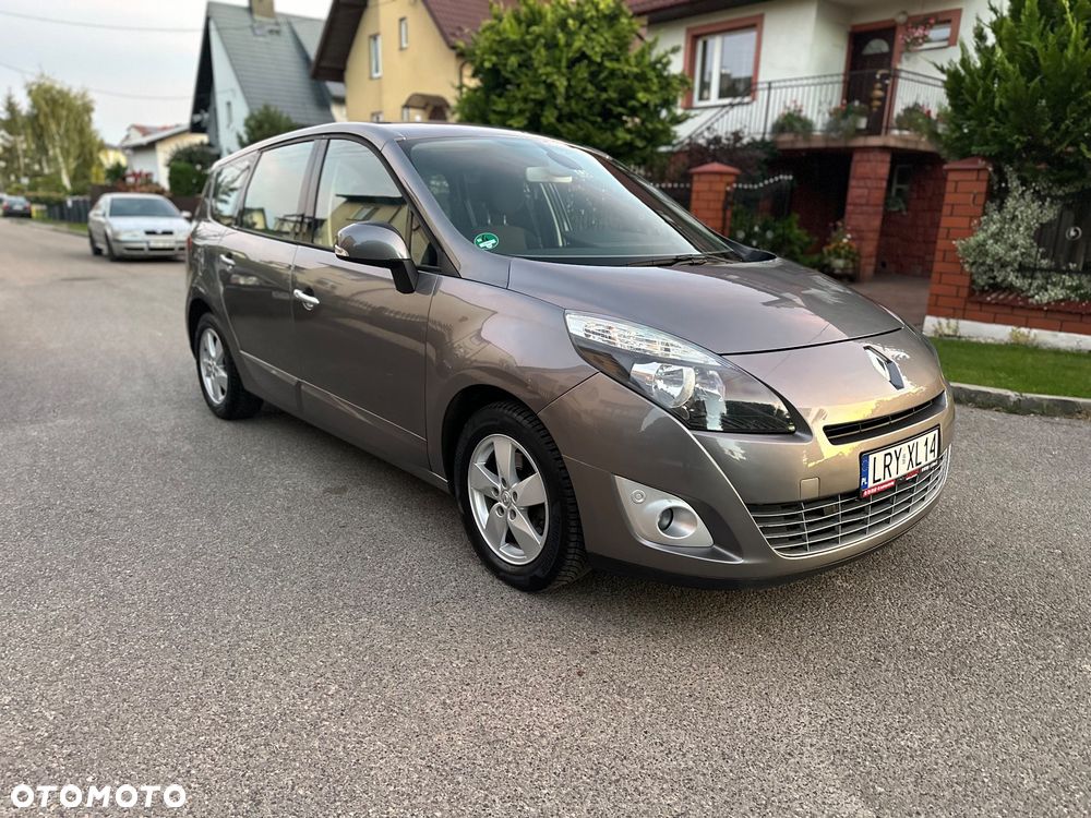 Renault Grand Scenic Gr 2.0 16V Privilege CVT - 10