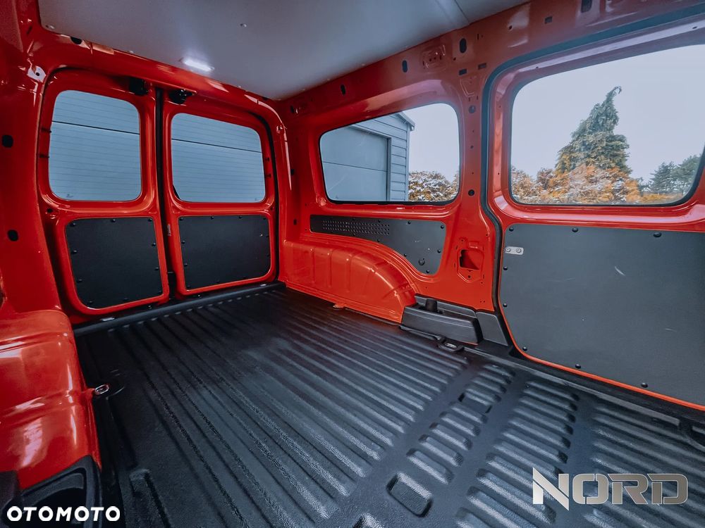 Volkswagen Caddy Maxi 2.0 TDI 4MOTION DSG - 11