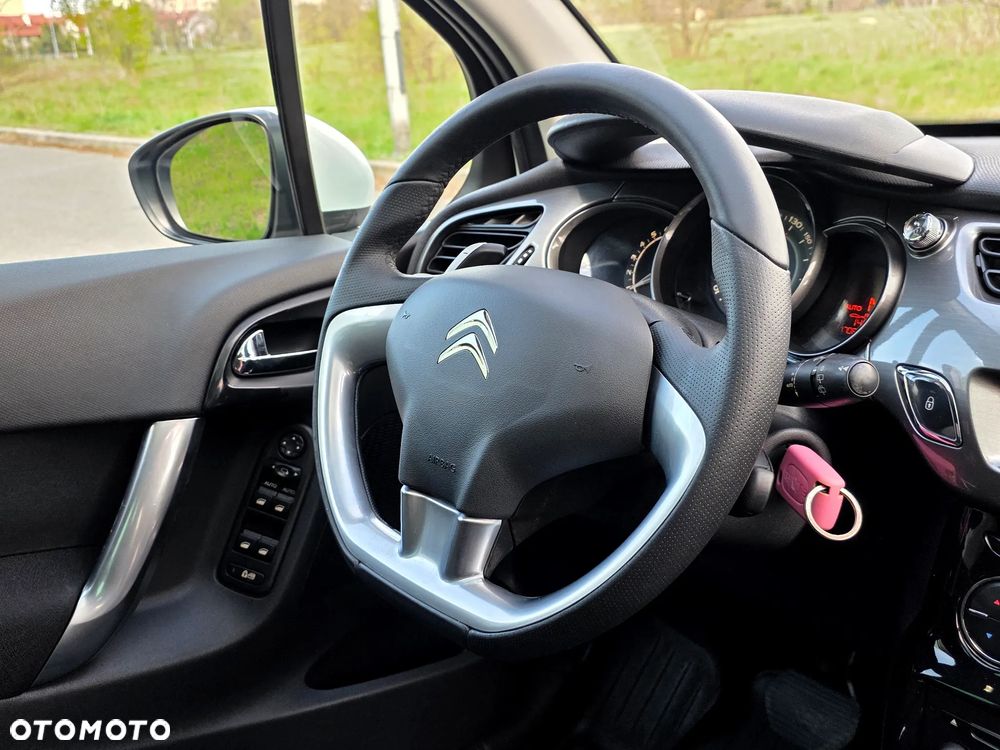 Citroën C3 1.4 VTi Exclusive MAP - 22