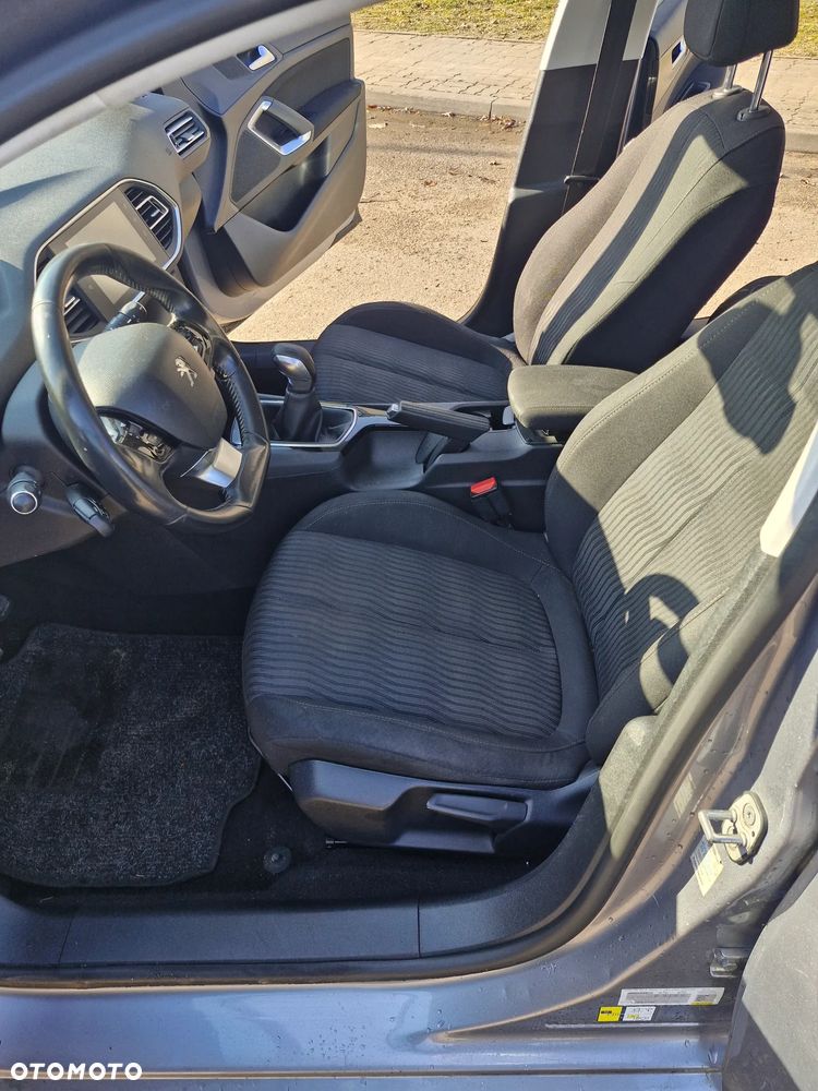 Peugeot 308 - 6