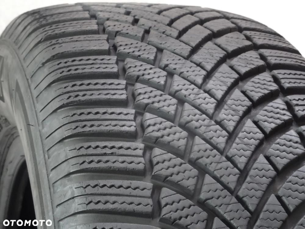 235/60R18 BRIDGESTONE BLIZZAK LM005 , 6,6mm B5578 - 2