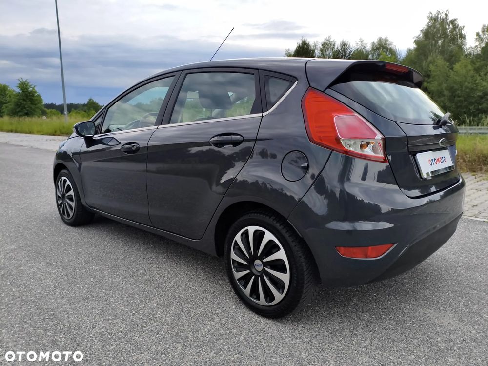 Ford Fiesta - 10