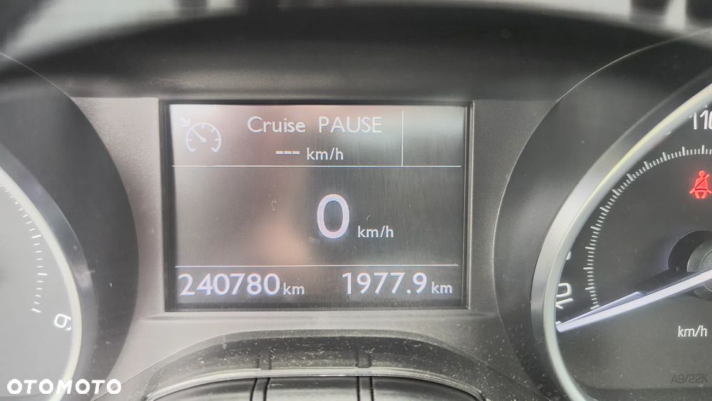 Peugeot 208 1.6 e-HDi Active STT - 14