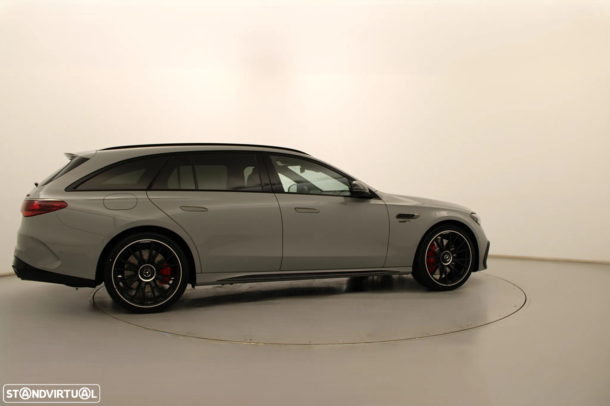 Mercedes-Benz E 53 AMG Hybrid 4Matic+ - 5