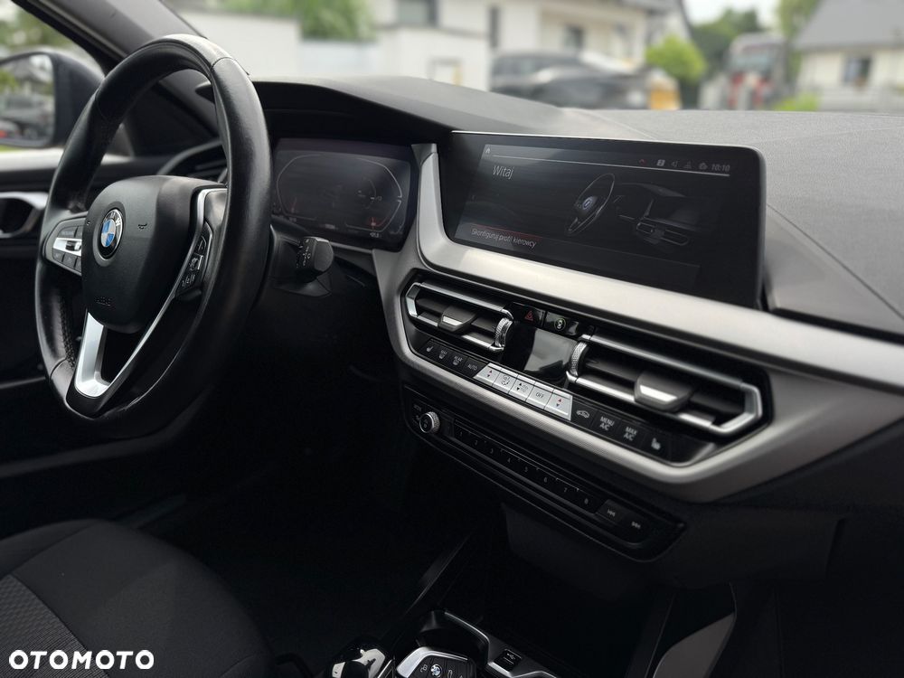BMW Seria 1 118i Sport Line - 35