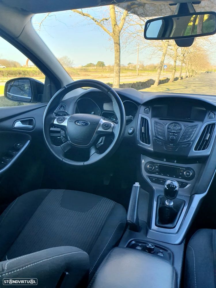 Ford Focus SW 1.0 EcoBoost S&S Titanium - 18