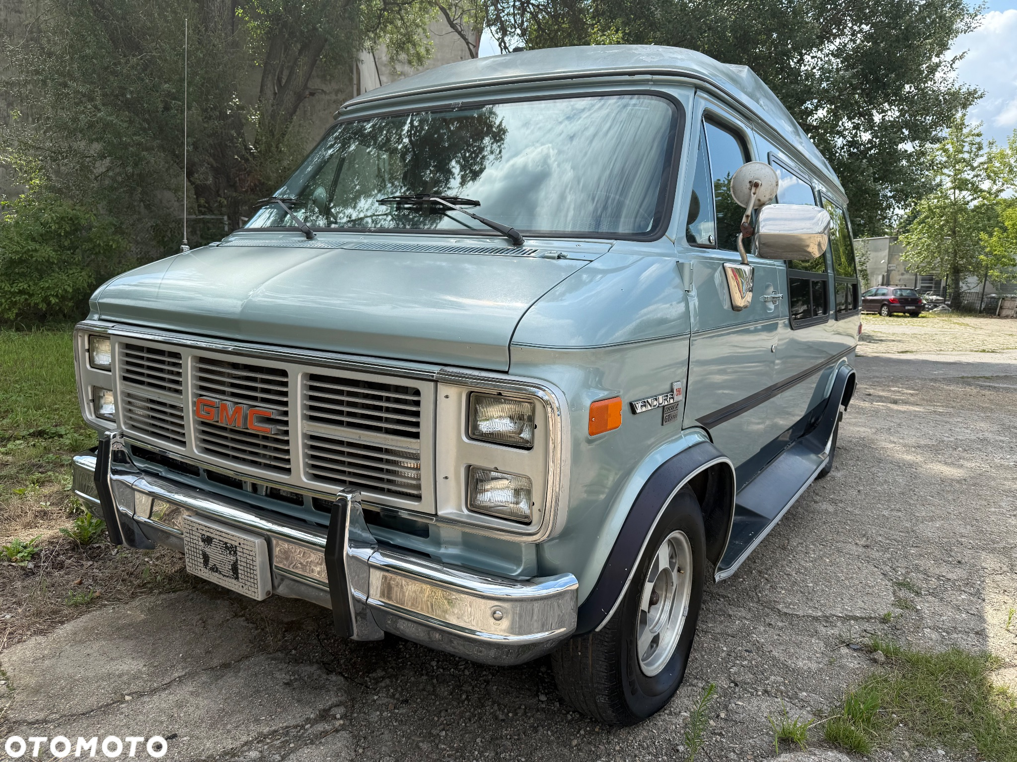 GMC Vandura - 10