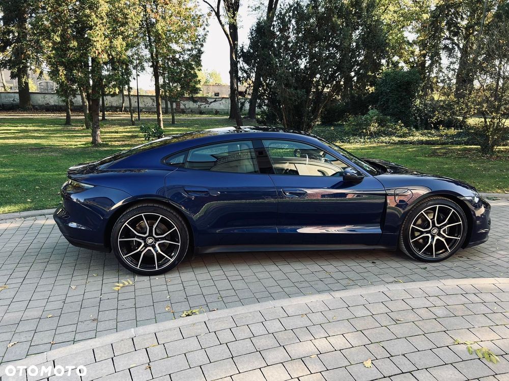 Porsche Taycan 89kWh - 9