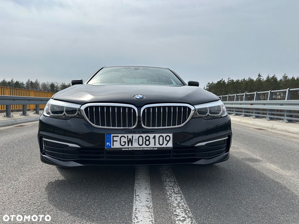 BMW Seria 5 520d Luxury Line - 2