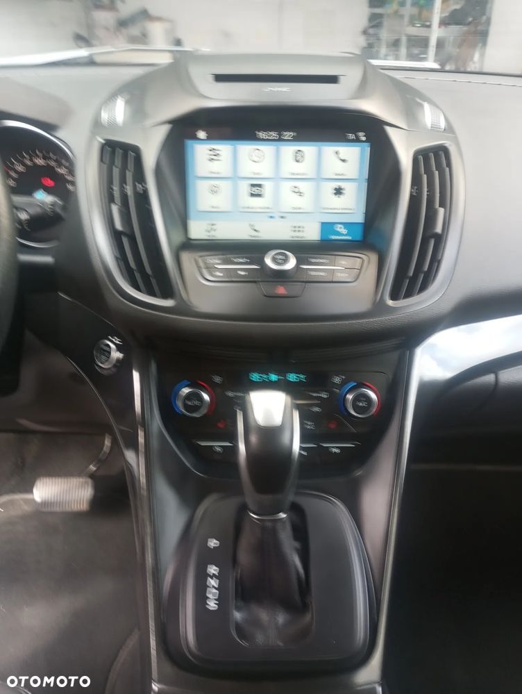 Ford Kuga 2.0 TDCi 4WD Titanium - 22