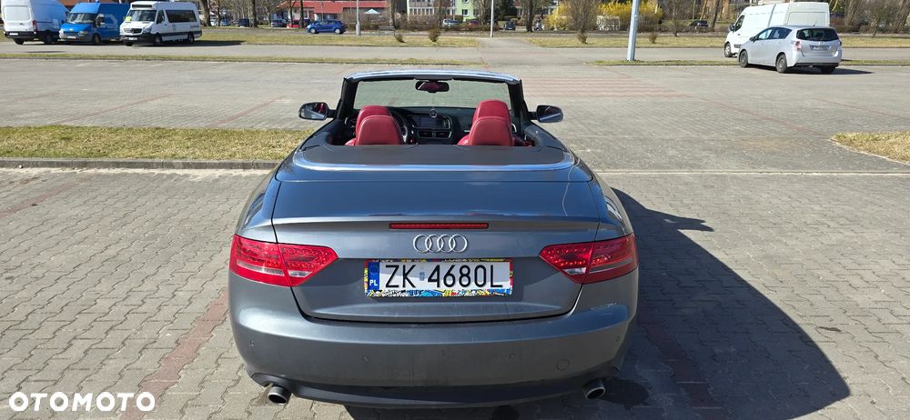 Audi A5 Cabrio - 16