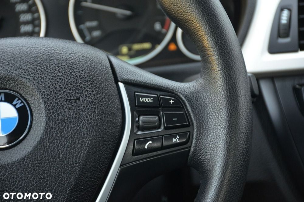 BMW Seria 3 - 31