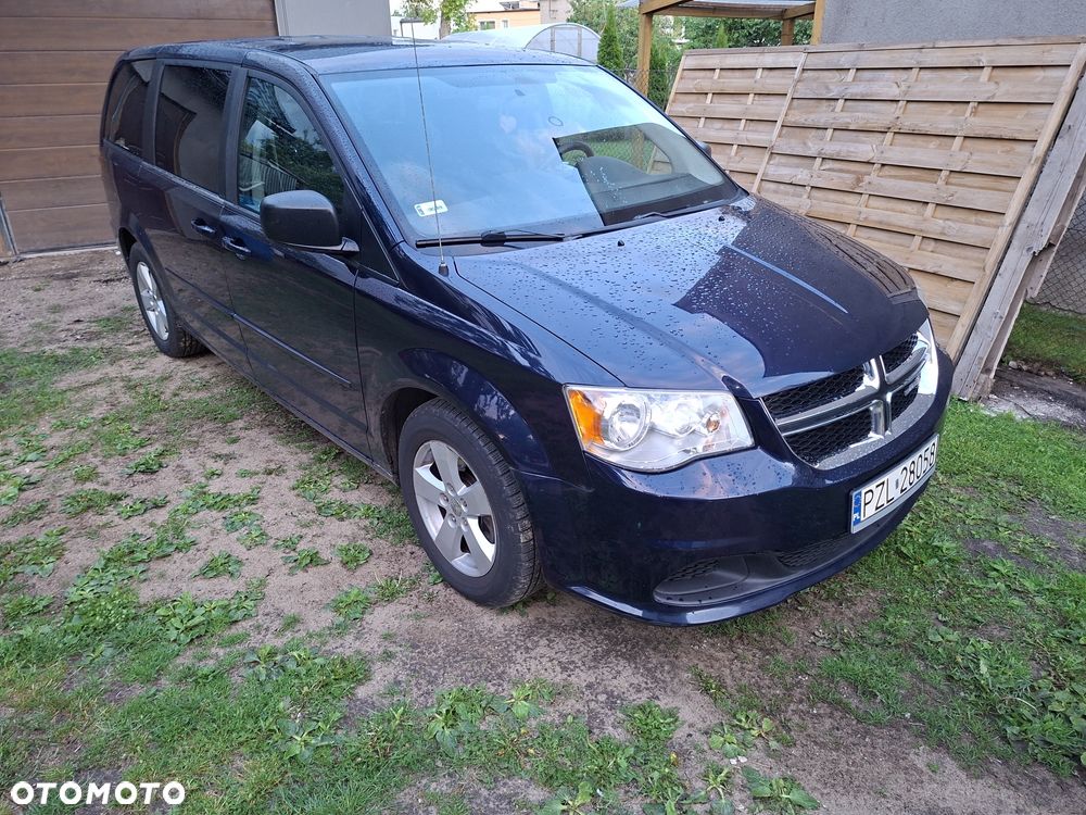 Dodge Caravan - 2