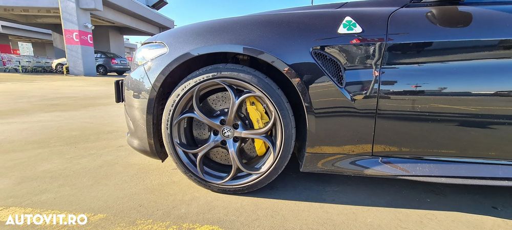 Alfa Romeo Giulia 2019 photo 2