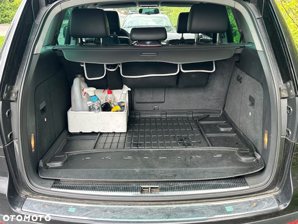 Volkswagen Touareg 2.5 R5 TDI - 8
