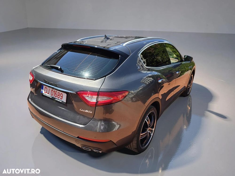 Maserati Levante Q4 GranLusso - 7