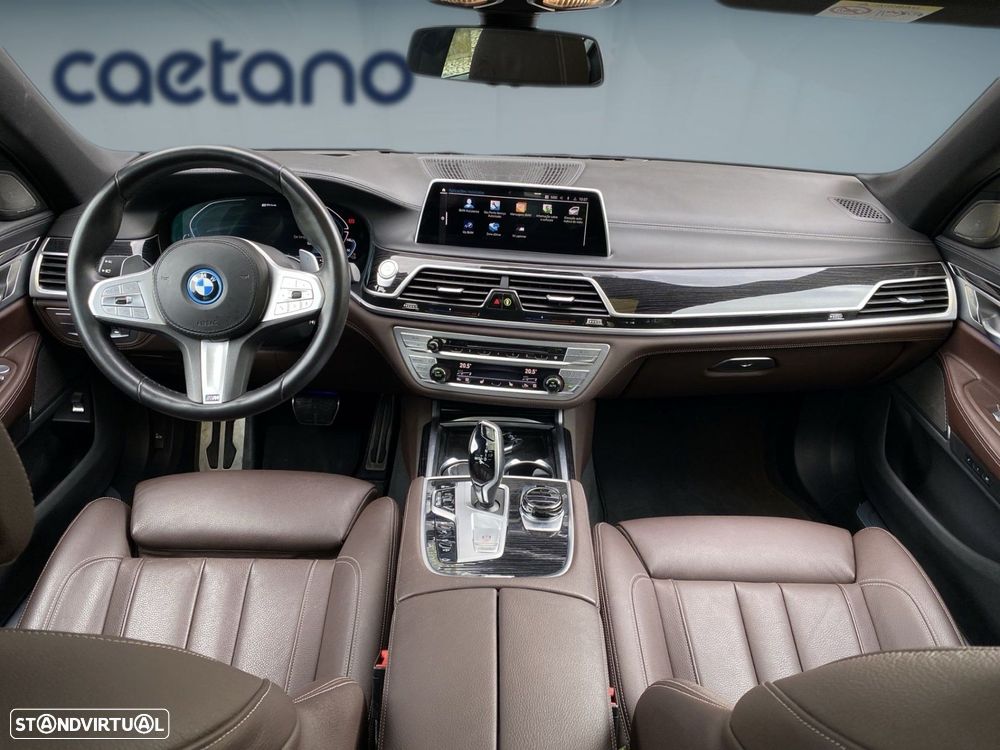 BMW 745 e iPerformance Pack M Auto - 5