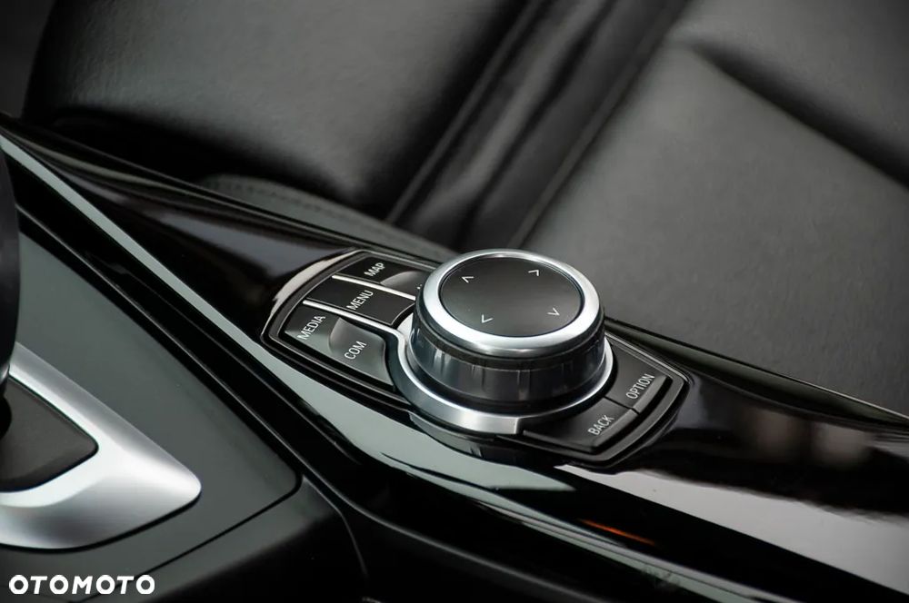 BMW Seria 1 116d EfficientDynamics Edition Sport Line - 37