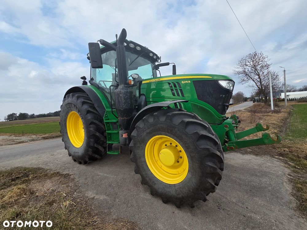 John Deere 6215R - 7