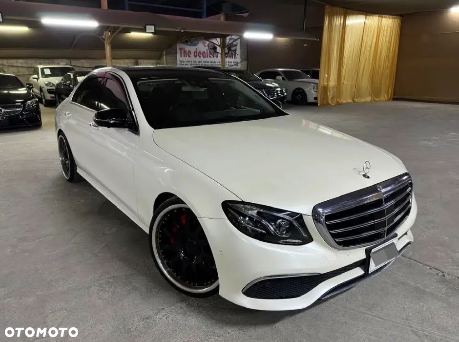Mercedes-Benz Klasa E 400 7G-TRONIC - 8