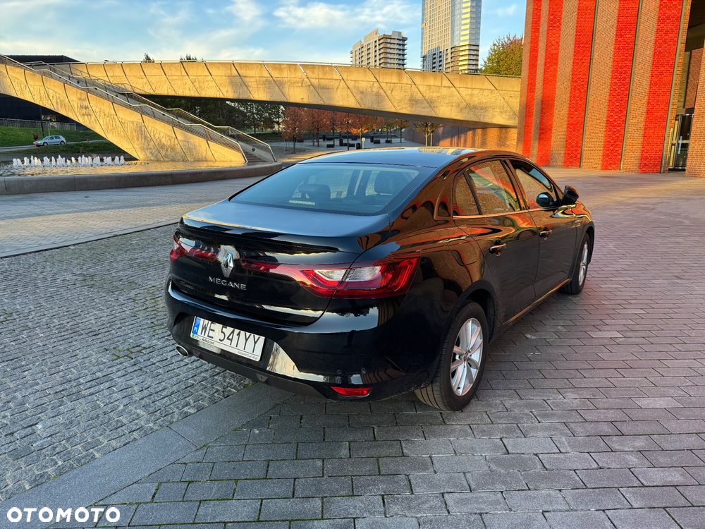 Renault Megane 1.5 Blue dCi Intens - 11