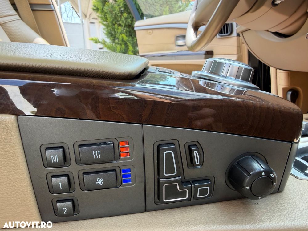 BMW Seria 7 730d A - 28