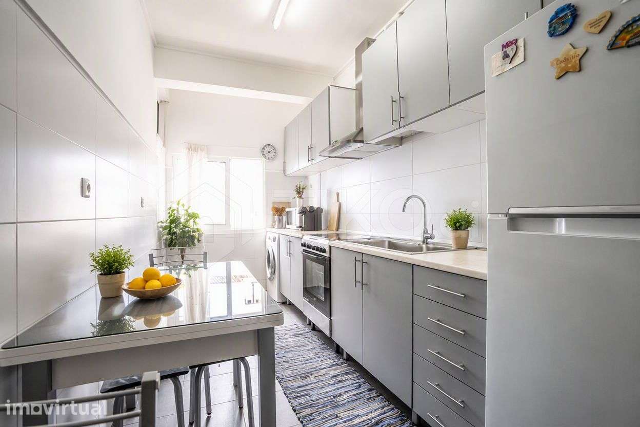 APARTAMENTO T2  REMODELADO COM VARANDA | CLASSE ENERGÉTICA B- | JUNTO - Grande imagem: 3/29