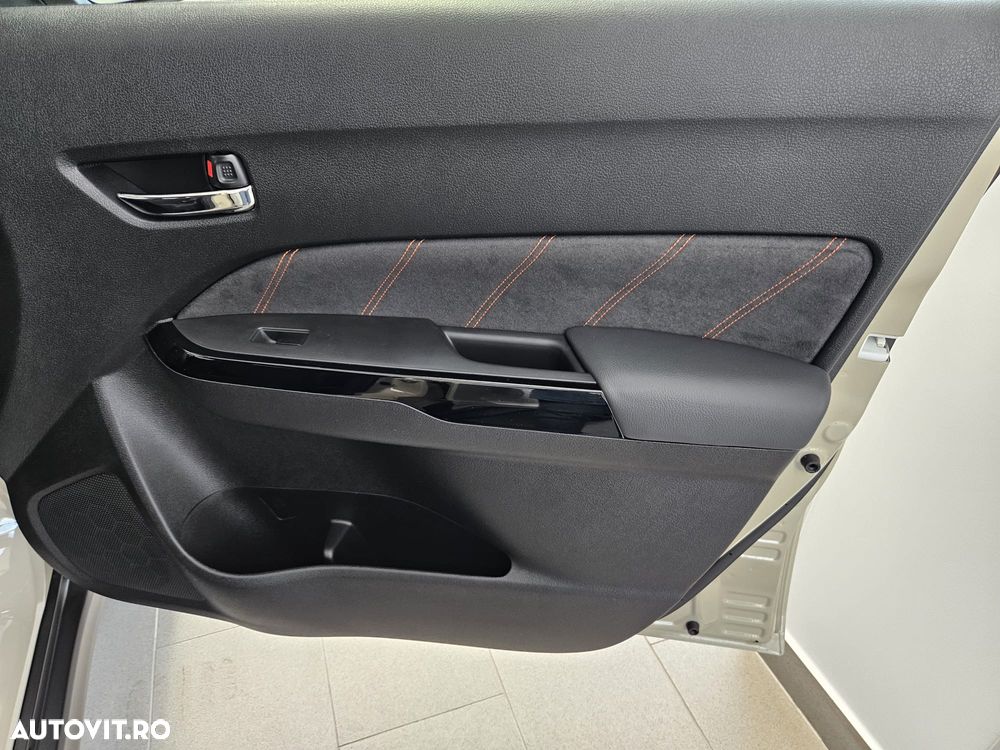 Suzuki Vitara 1.4 Boosterjet 6AT MHEV Spirit - 25