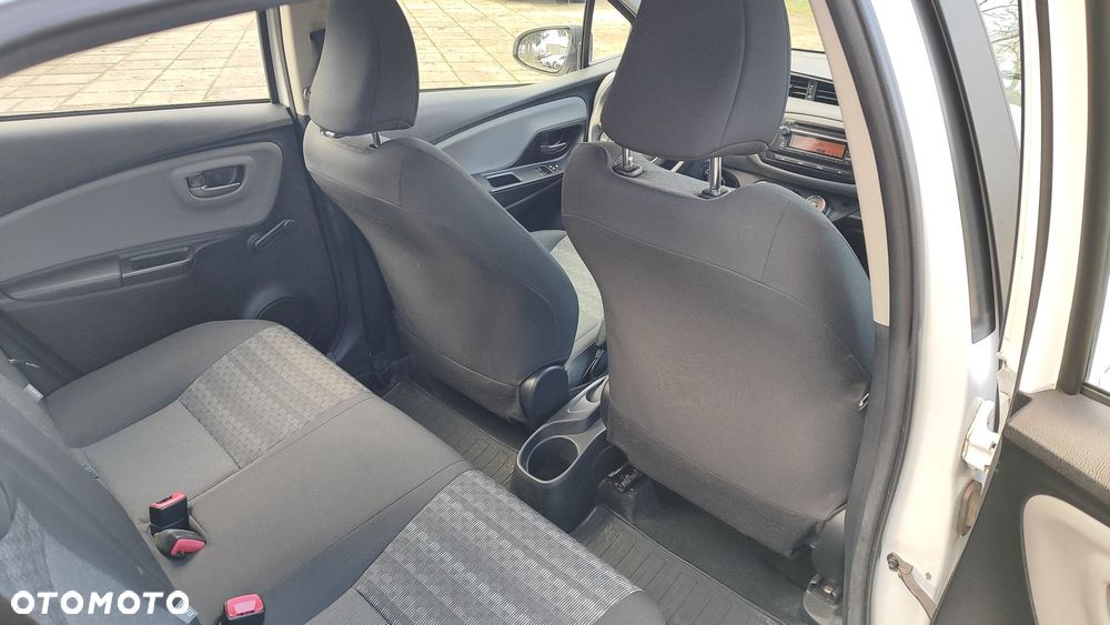 Toyota Yaris 1.0 Active EU6 - 16