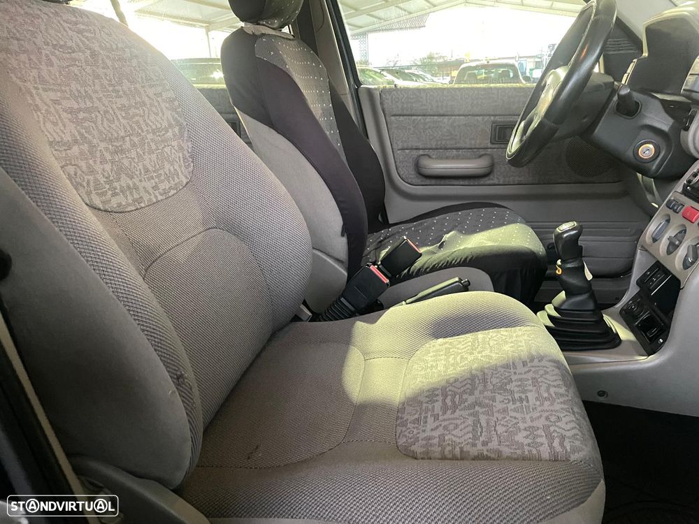 Land Rover Freelander 2.0 di - 16