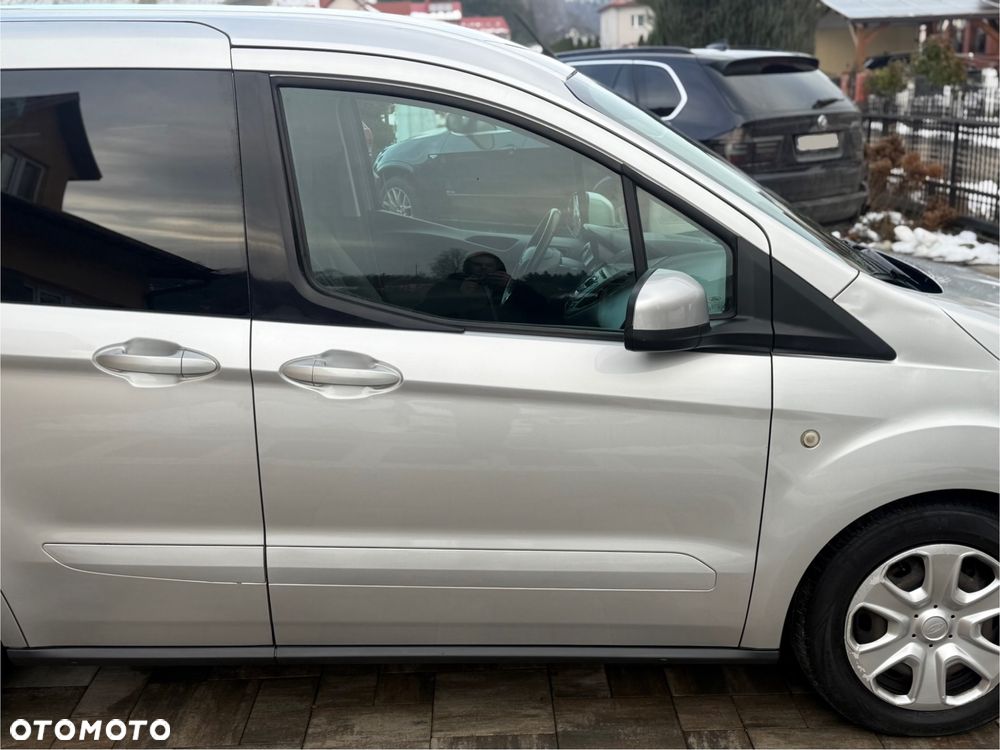 Ford Tourneo Courier 1.5 TDCi Titanium - 10