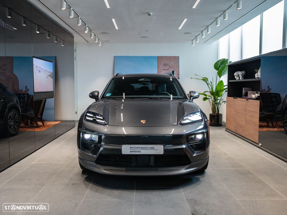 Porsche Macan Electric 4 - 2