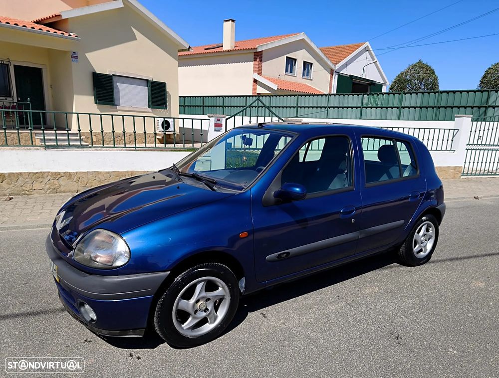 Renault Clio 1.2 RT - 2