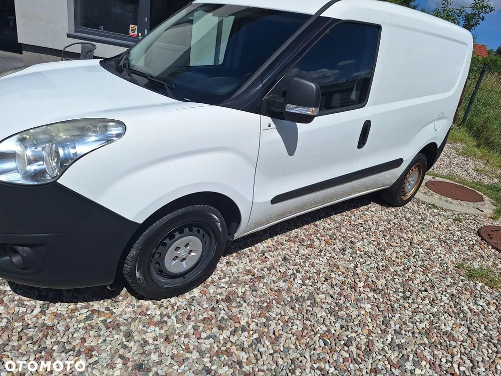 Opel COMBO - 3
