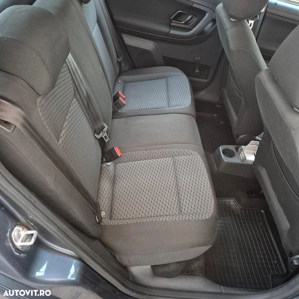 Skoda Fabia 1.2 HTP Cool Colour Edition - 7