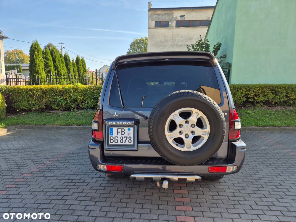 Mitsubishi Pajero - 17