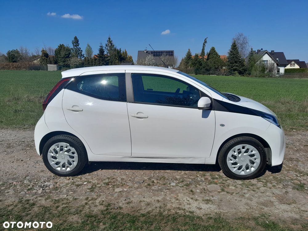 Toyota Aygo x-play - 22