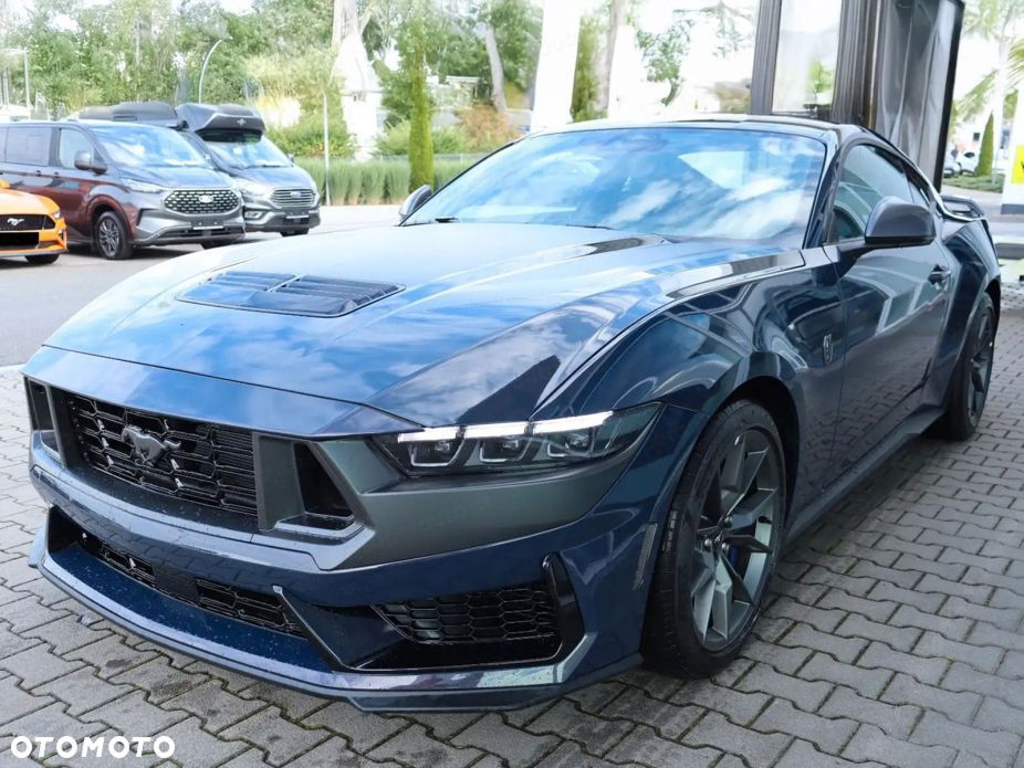 Ford Mustang - 4