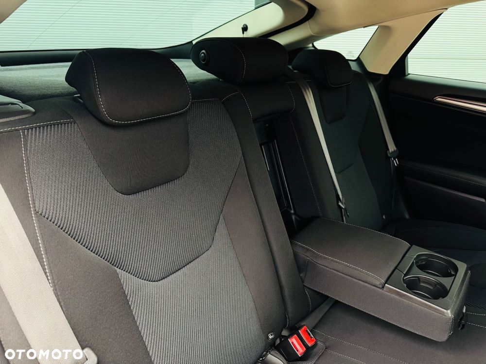 Ford Mondeo 2.0 TDCi Titanium PowerShift - 35