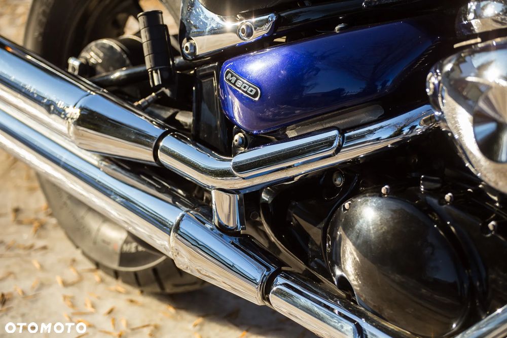 Suzuki Intruder - 19